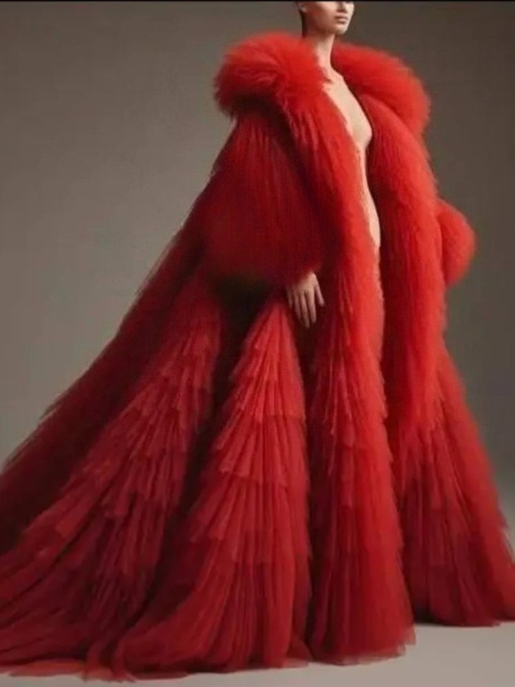 Women'S Red Formal Wear - Capa Longa Vermelha de Tule Plissado