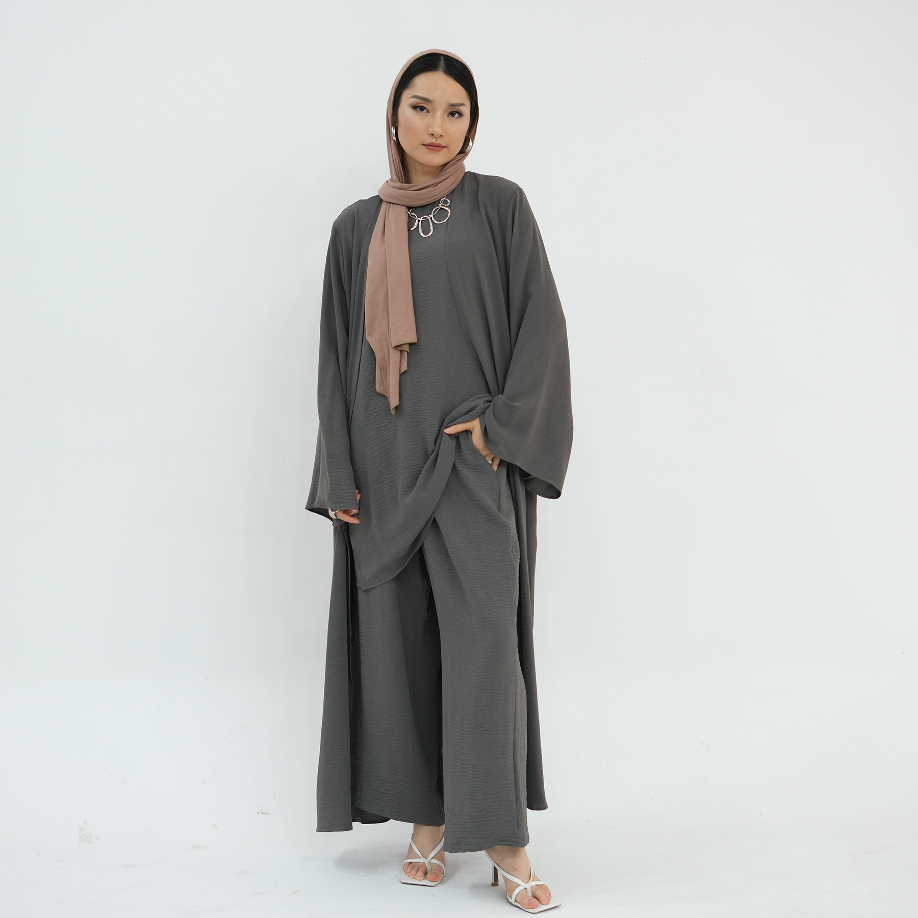 Conjunto Autêntico Contemporân - Monochrome Suit Set avaliação e preço